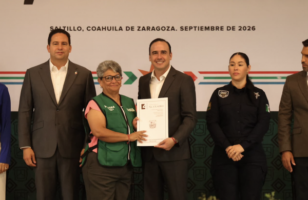 Fortalecen Manolo y notarios el Mes del Testamento